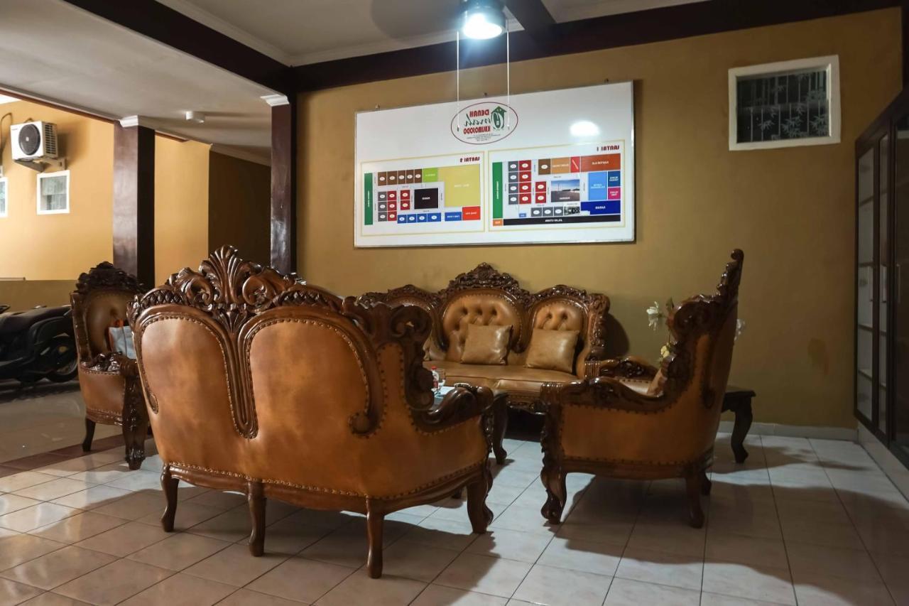 فندق Omah Kalimosodo Mitra Reddoorz Near Stasiun Malang Kota Baru المظهر الخارجي الصورة