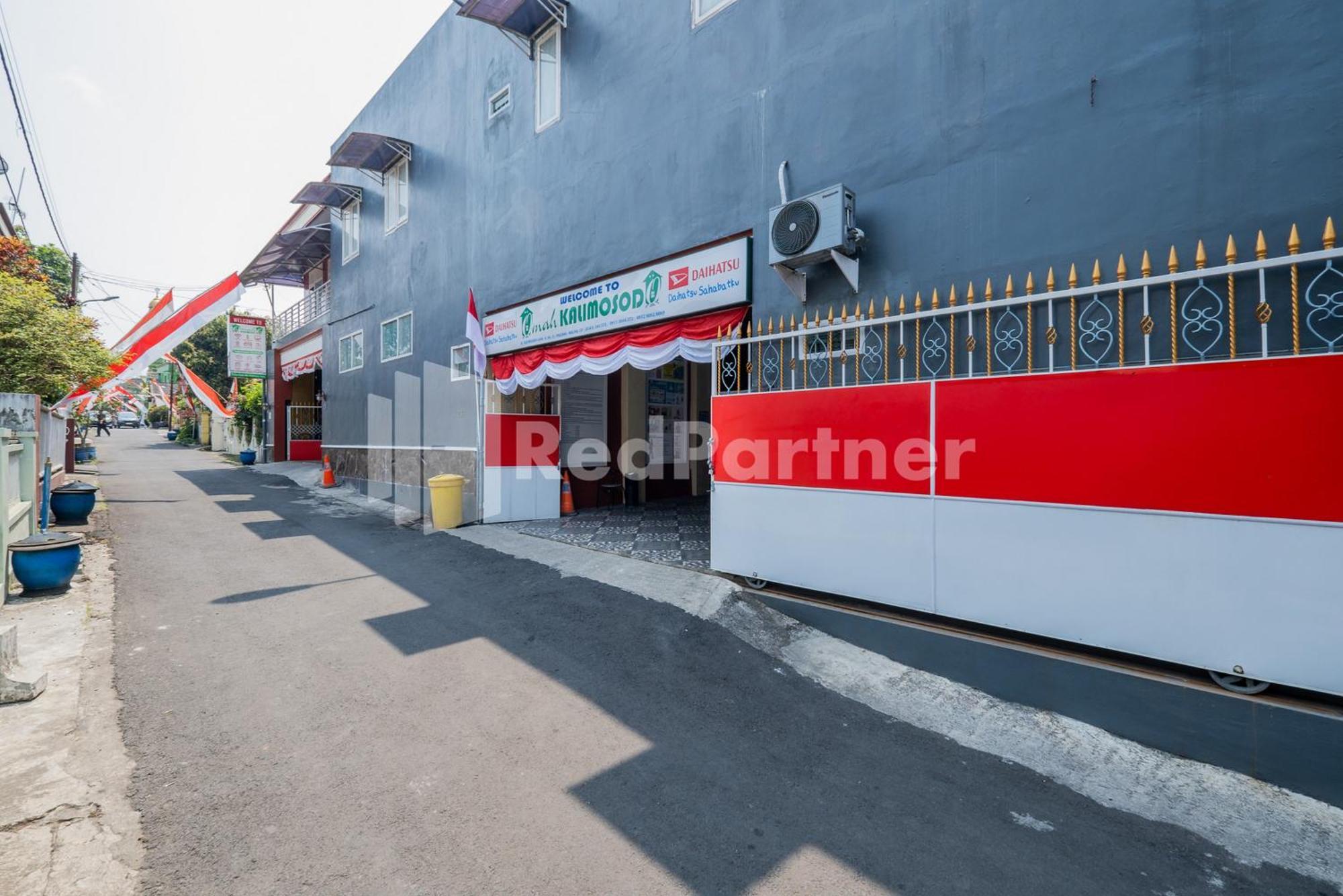 فندق Omah Kalimosodo Mitra Reddoorz Near Stasiun Malang Kota Baru المظهر الخارجي الصورة